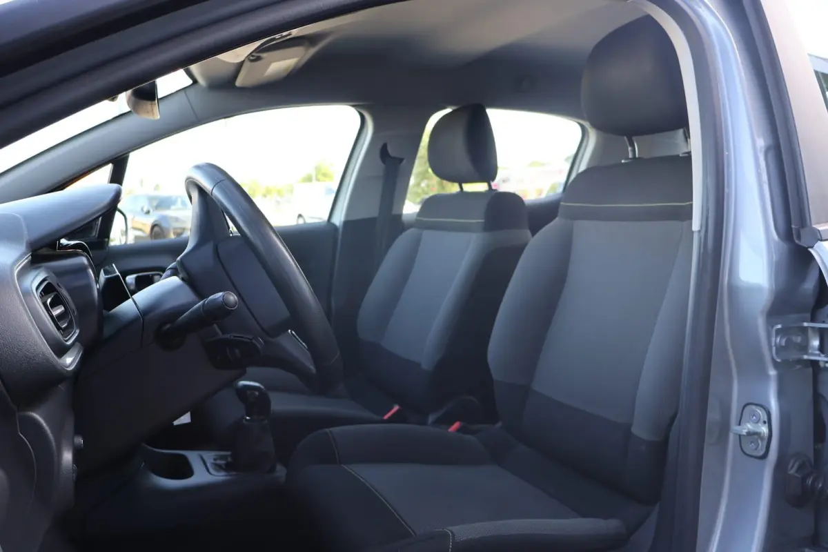 1.2 PureTech S&S Feel Edition | Cruise Control | Navigatie | Airco | Bluetooth |