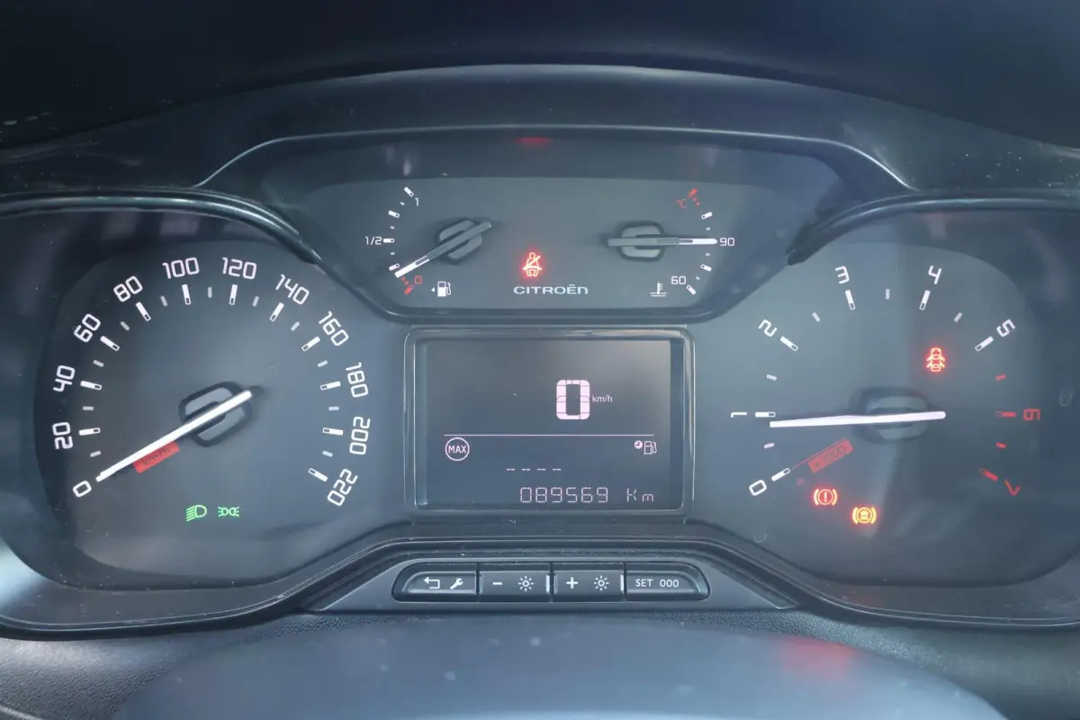 1.2 PureTech S&S Feel Edition | Cruise Control | Navigatie | Airco | Bluetooth |