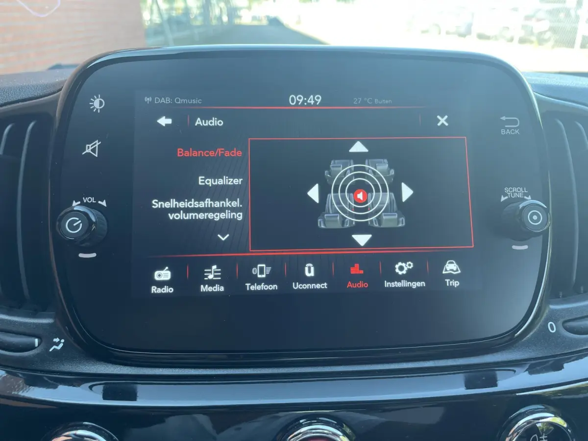 1.0 Hybrid 69pk Dolcevita Navigatie Apple Carplay/Android Auto Parkeersensor achter Cruise Control Climatronic