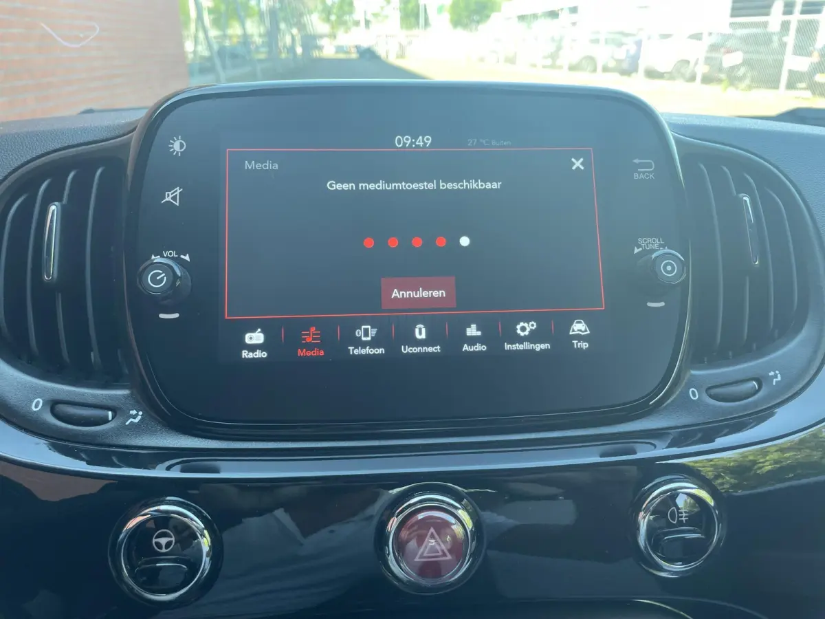 1.0 Hybrid 69pk Dolcevita Navigatie Apple Carplay/Android Auto Parkeersensor achter Cruise Control Climatronic