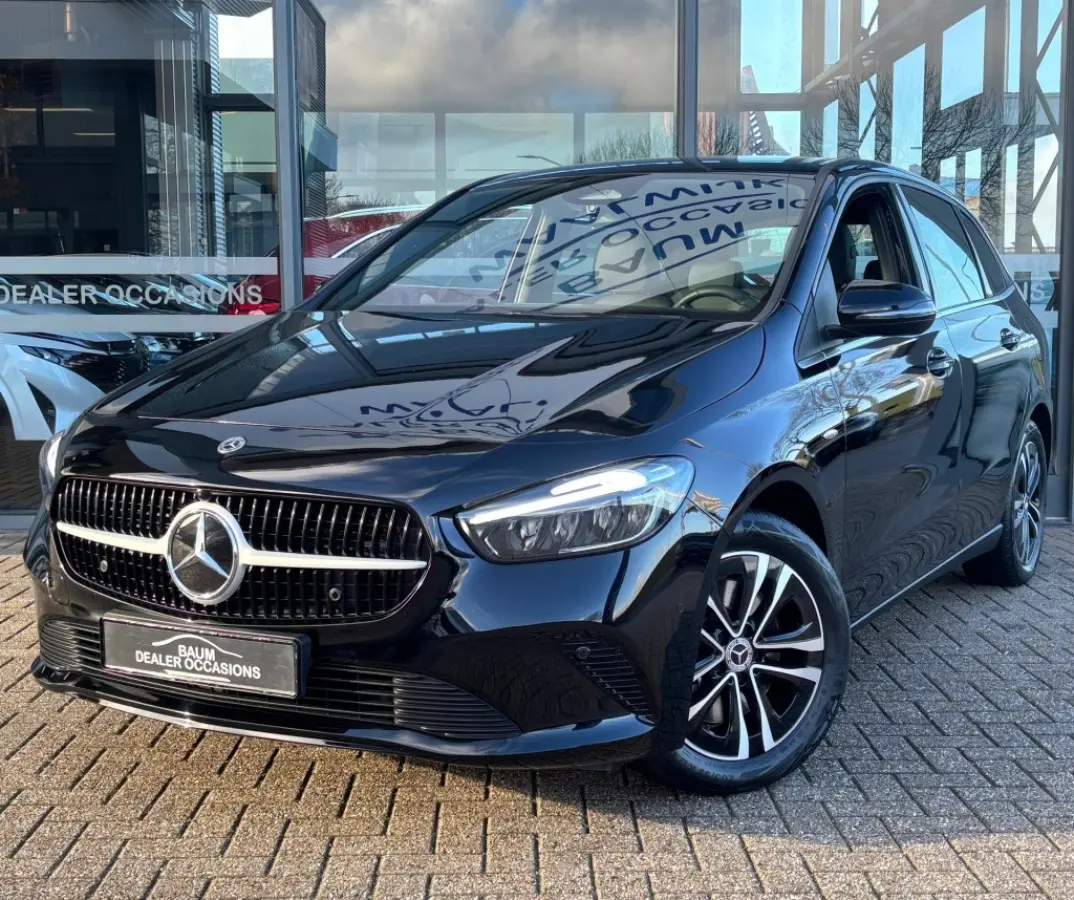 250E AUTOMAAT LUXURY LINE NAVI PDC-CAMRERA STOELVW.