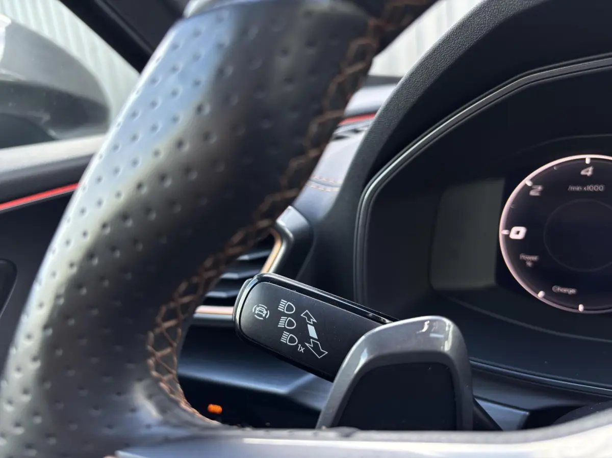 1.4 e-Hybrid Business SOH 92% stuur vw camera