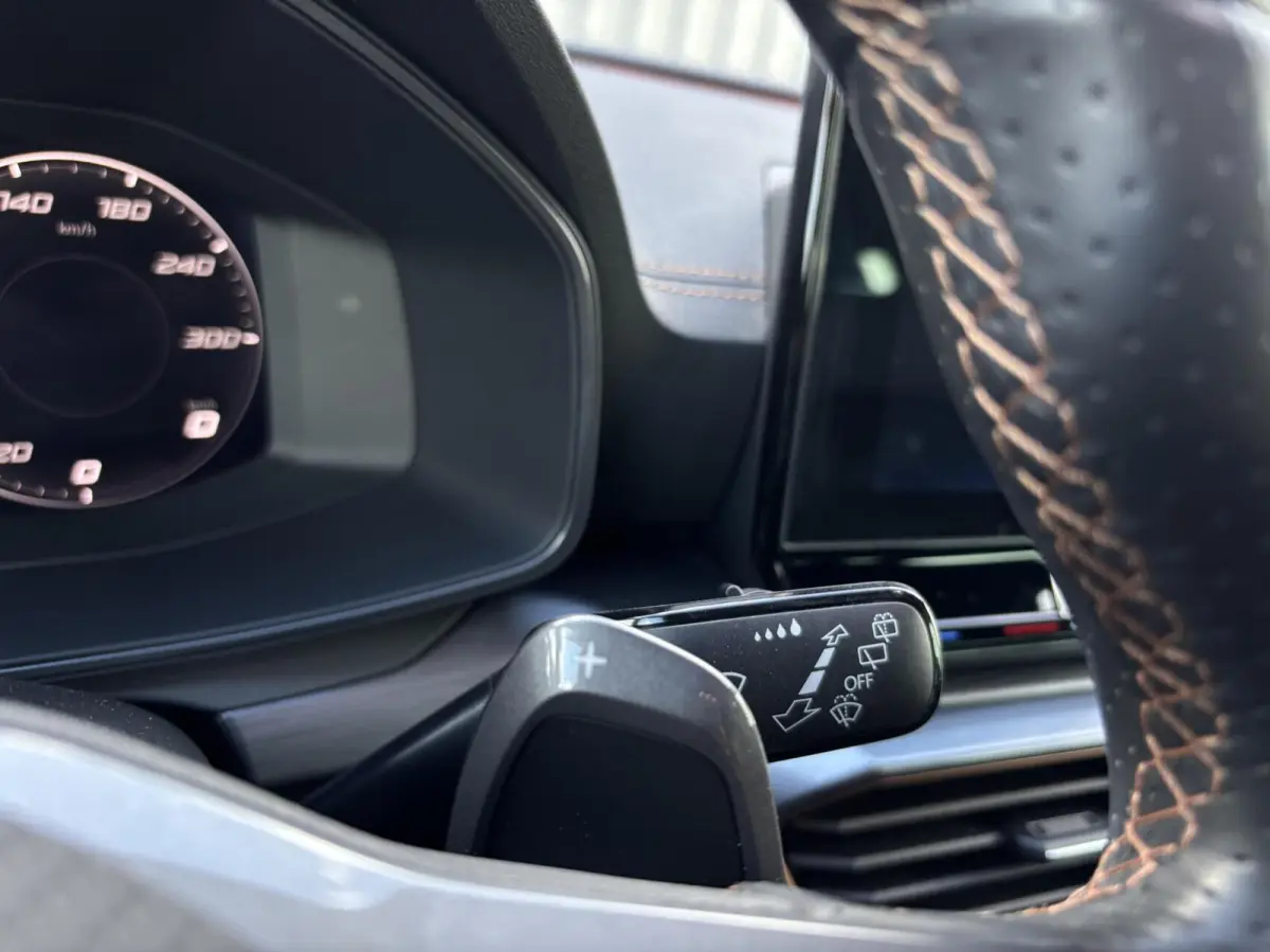 1.4 e-Hybrid Business SOH 92% stuur vw camera