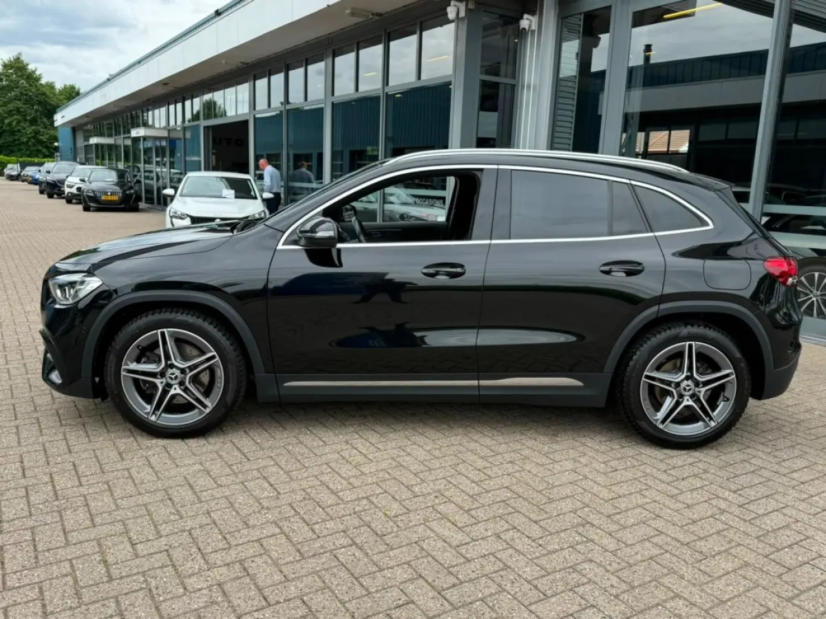 200 AMG LINE AUTOMAAT NAVI PDC-CAMERA STOELVW.