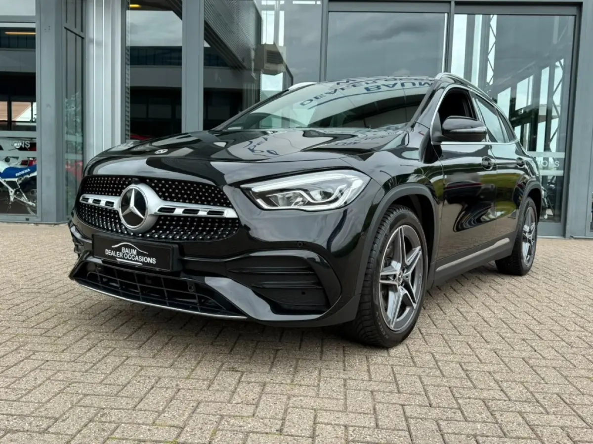 200 AMG LINE AUTOMAAT NAVI PDC-CAMERA STOELVW.