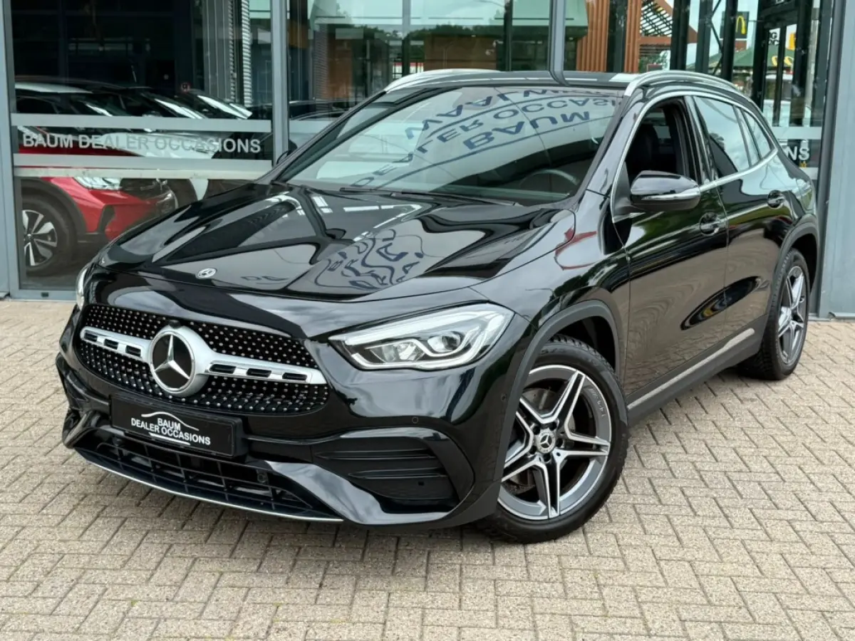 200 AMG LINE AUTOMAAT NAVI PDC-CAMERA STOELVW.