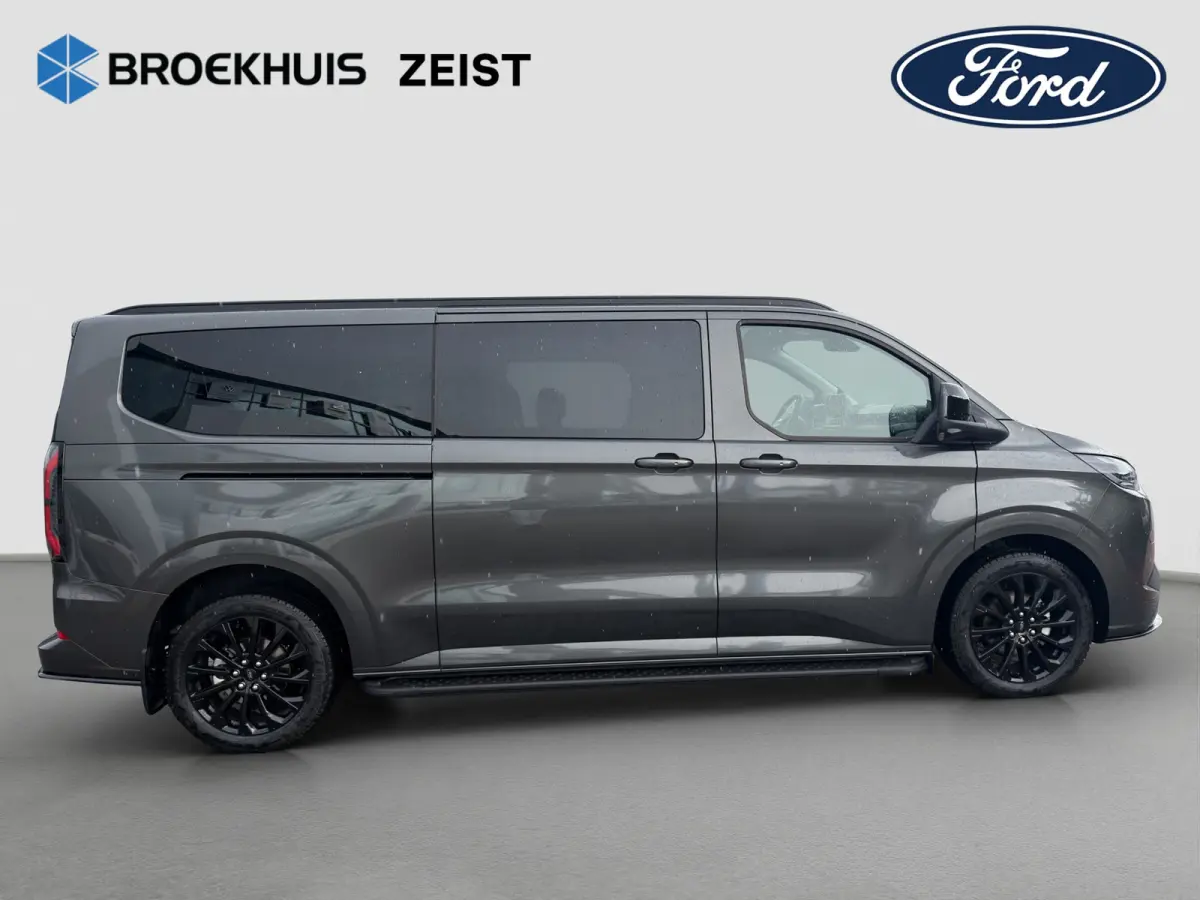 Tourneo Custom Titanium X Plug-in Hybrid 8 pers. | Black Pack Special | Elek. Trekhaak | Luxe | Op Voorraad!!