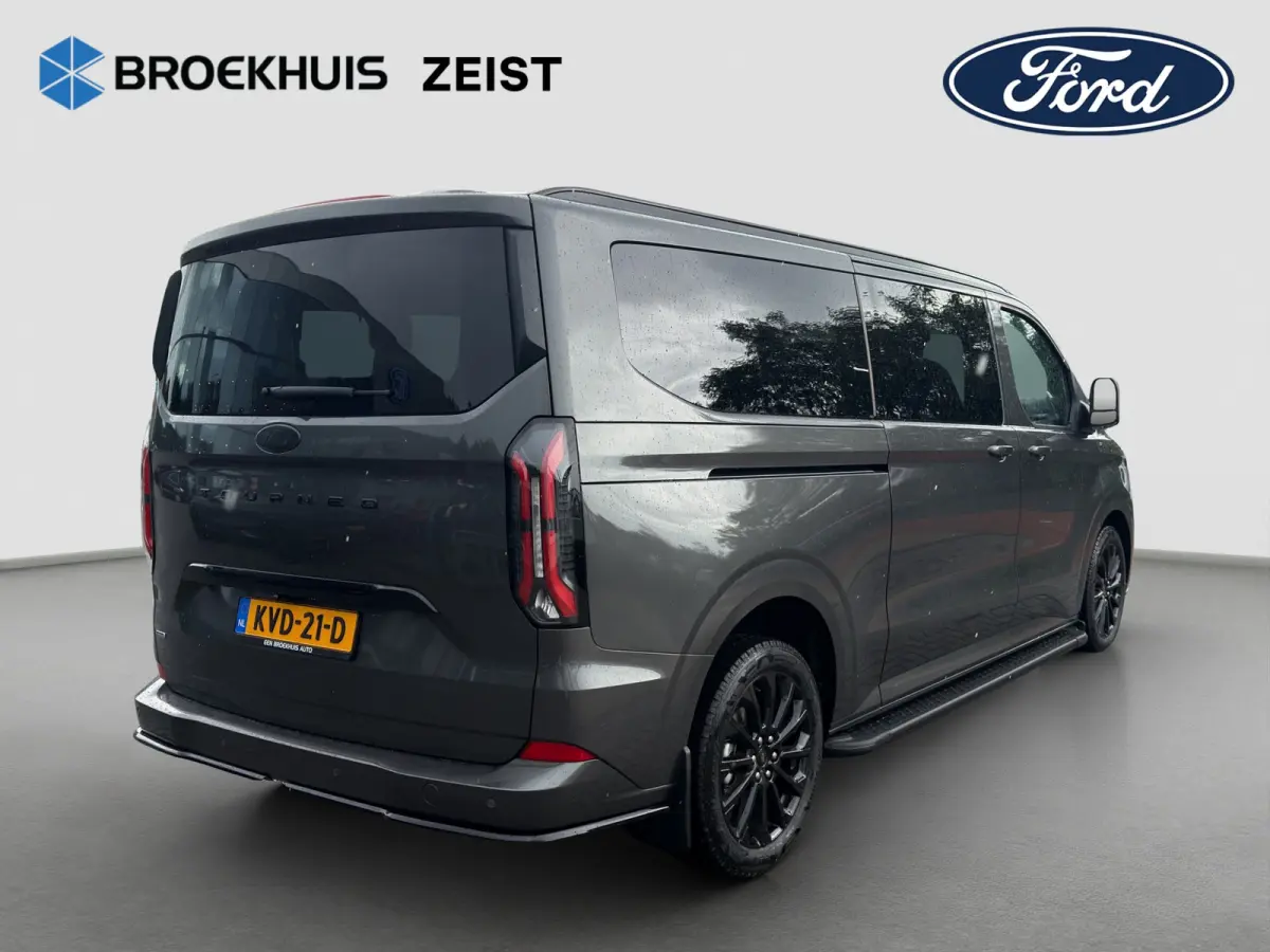 Tourneo Custom Titanium X Plug-in Hybrid 8 pers. | Black Pack Special | Elek. Trekhaak | Luxe | Op Voorraad!!