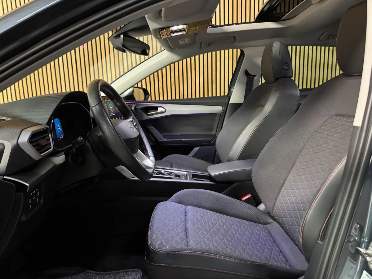 1.4 TSI eHybrid PHEV FR PANO|AMBIENT|MATRIX KOPLAMPEN|STOEL + STUUR VERWARMING| 17 INCH LMV