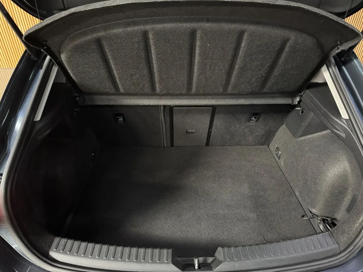 1.4 TSI eHybrid PHEV FR PANO|AMBIENT|MATRIX KOPLAMPEN|STOEL + STUUR VERWARMING| 17 INCH LMV