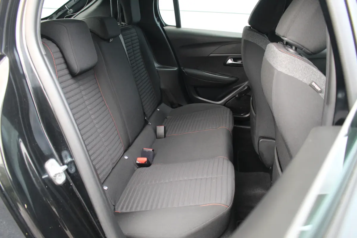 1.2 Active | CarPlay | Airco | Cruise C. | Park Assist | Elec. Pakket | | CarPlay | Airco | Cruise C. | Park Assist | Elec. Pakket |