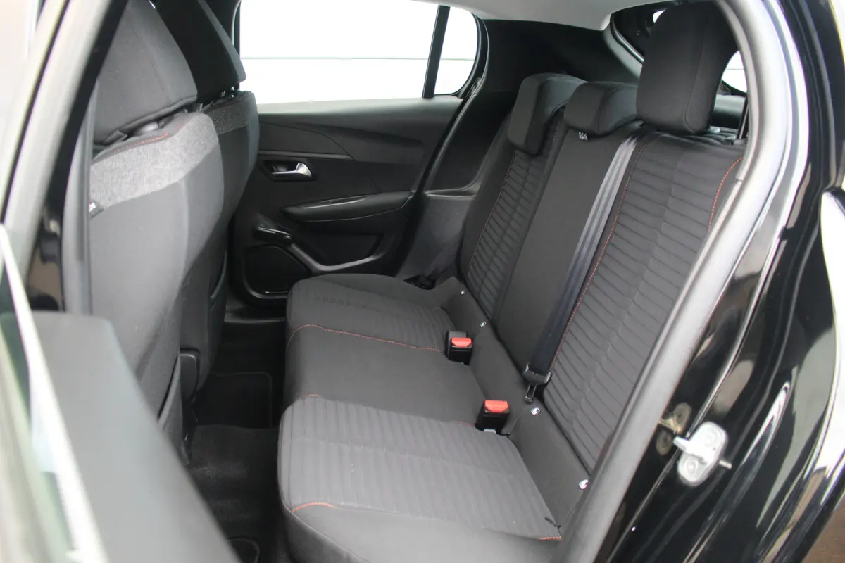 1.2 Active | CarPlay | Airco | Cruise C. | Park Assist | Elec. Pakket | | CarPlay | Airco | Cruise C. | Park Assist | Elec. Pakket |