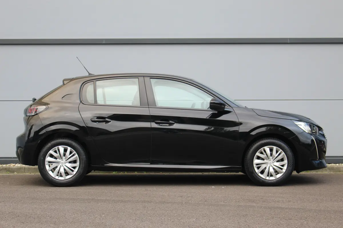 1.2 Active | CarPlay | Airco | Cruise C. | Park Assist | Elec. Pakket | | CarPlay | Airco | Cruise C. | Park Assist | Elec. Pakket |