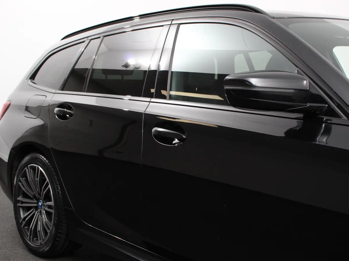 330e xDrive 292 PK 4WD M Sport Climate Control Stoel Stuurverwarming Full LED 18" Velgen Navigatie Prof Carplay/Android Auto PDC VA Trekhaak Elektrisch Sensatec