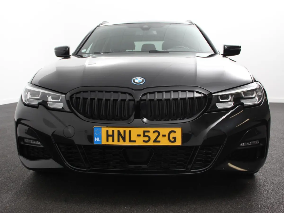 330e xDrive 292 PK 4WD M Sport Climate Control Stoel Stuurverwarming Full LED 18" Velgen Navigatie Prof Carplay/Android Auto PDC VA Trekhaak Elektrisch Sensatec