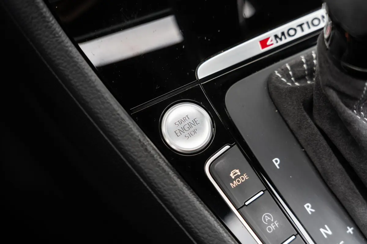 2.0 TSI 4Motion R Akrapovic Pano Dsg Dynau