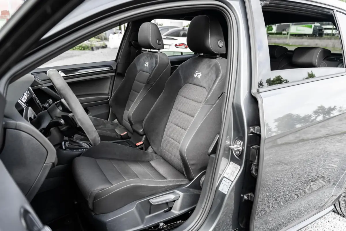 2.0 TSI 4Motion R Akrapovic Pano Dsg Dynau