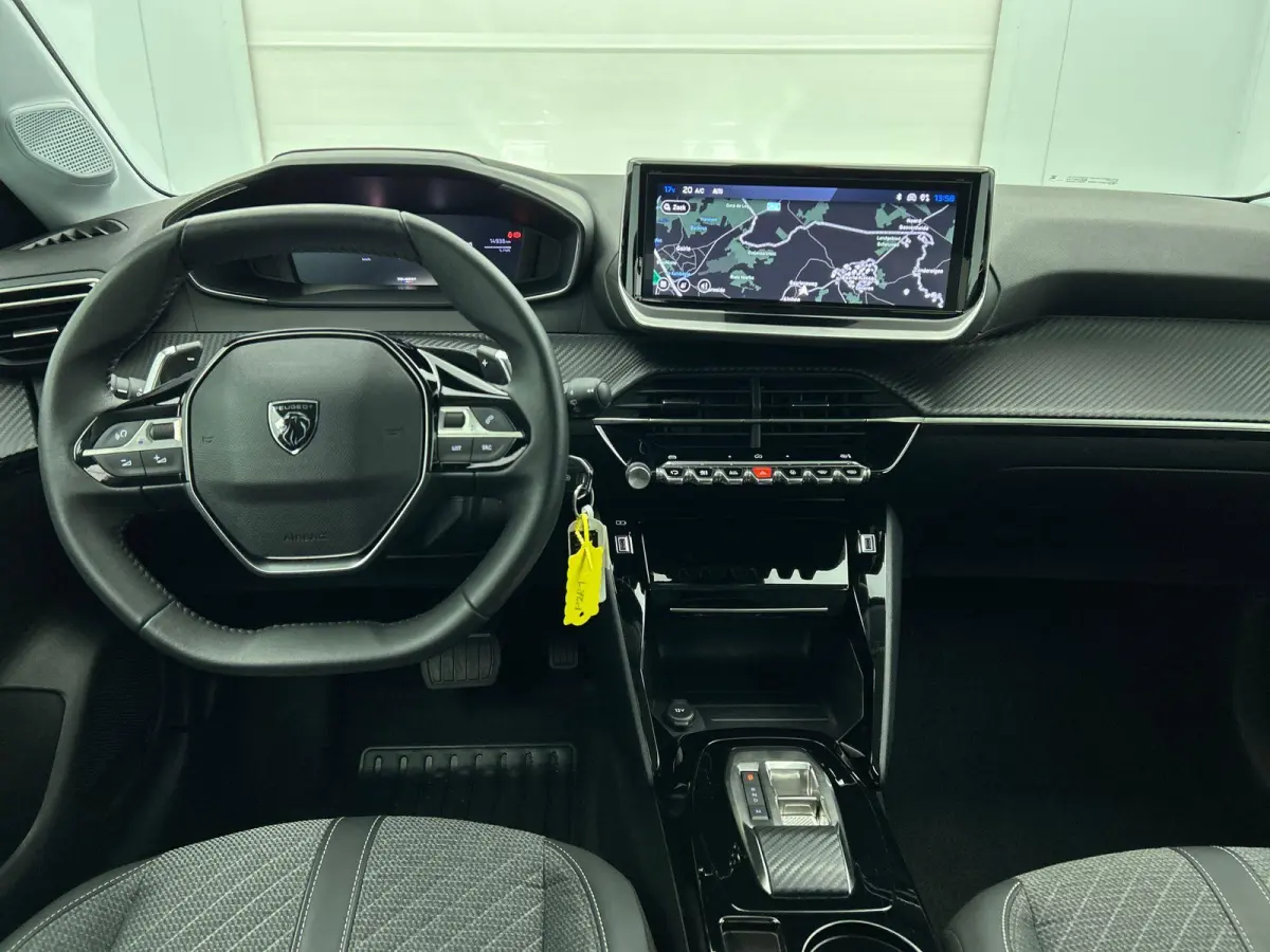 1.2 Hybrid 100PK Automaat Allure Navigatie Apple Carplay/Android Auto Airco Camera Parkeer sensoren Cruise Control Led Lichtmetalen Velgen