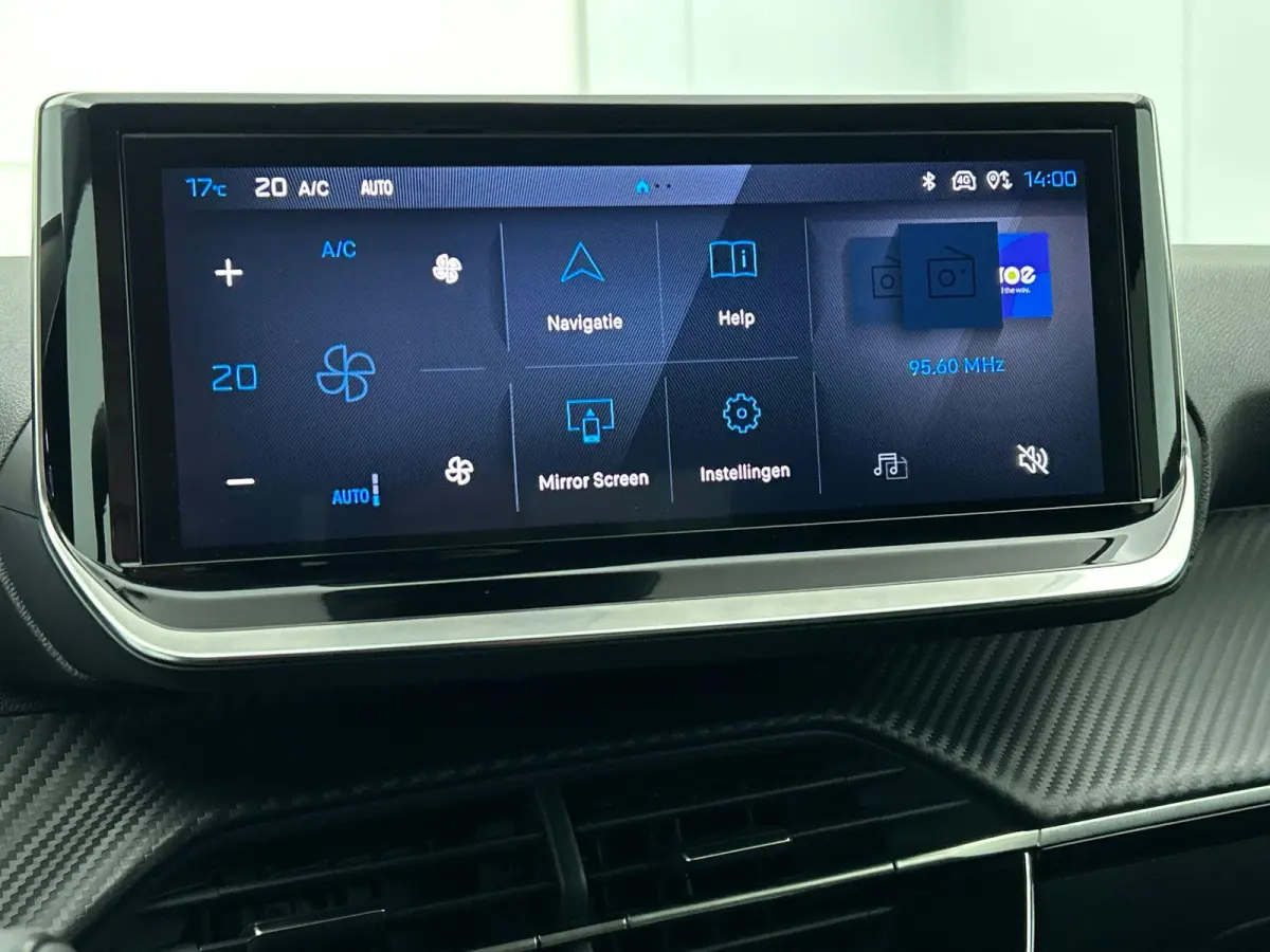 1.2 Hybrid 100PK Automaat Allure Navigatie Apple Carplay/Android Auto Airco Camera Parkeer sensoren Cruise Control Led Lichtmetalen Velgen