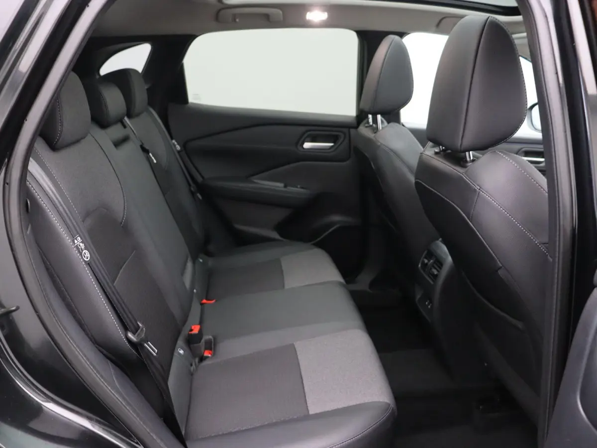 1.3 MHEV Xtronic N-Connecta | Panoramadak | Stoel, Stuur en Voorruit verwarming | Elektrische Achterklep | Headup Display |