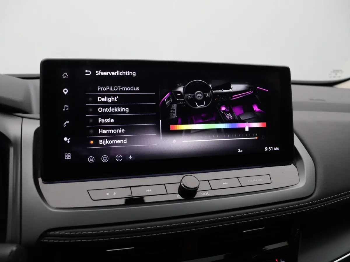 1.3 MHEV Xtronic N-Connecta | Panoramadak | Stoel, Stuur en Voorruit verwarming | Elektrische Achterklep | Headup Display |