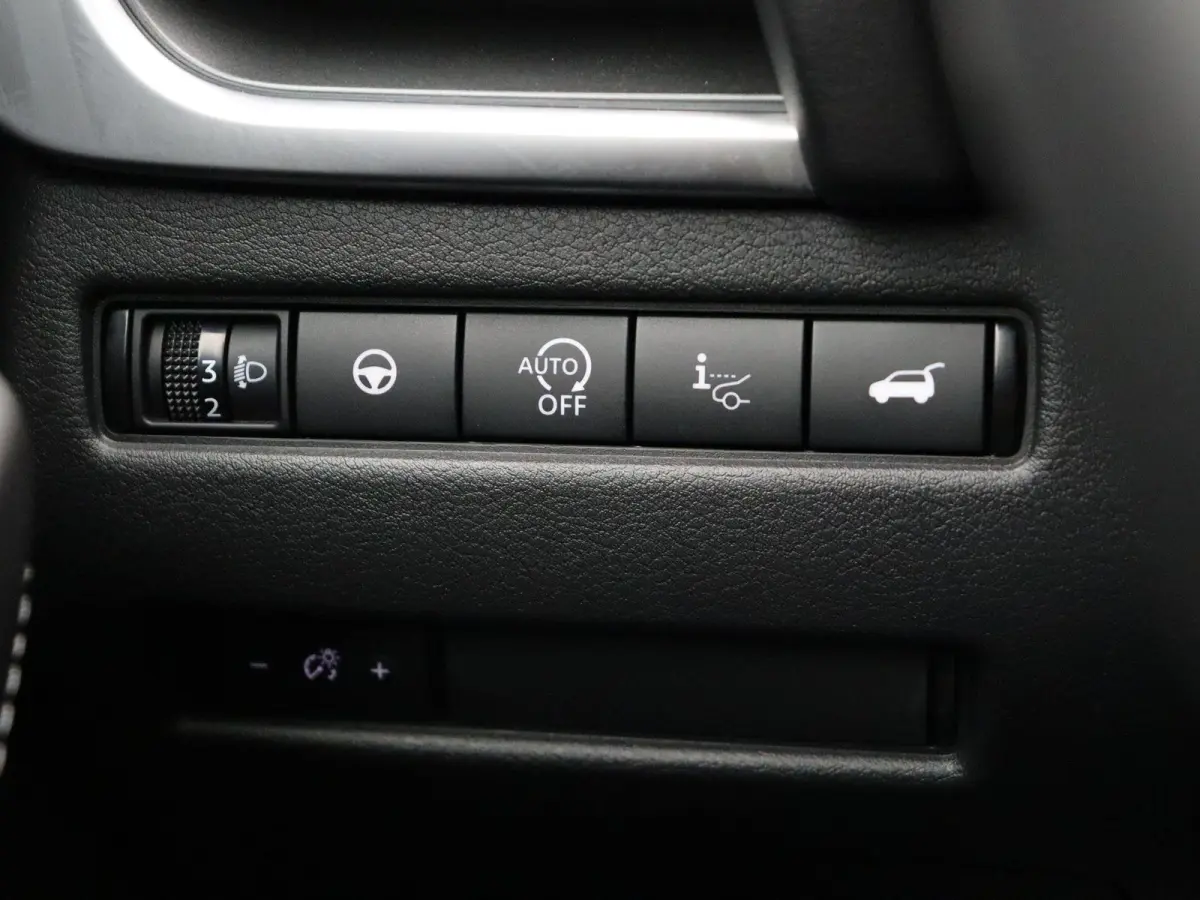 1.3 MHEV Xtronic N-Connecta | Panoramadak | Stoel, Stuur en Voorruit verwarming | Elektrische Achterklep | Headup Display |