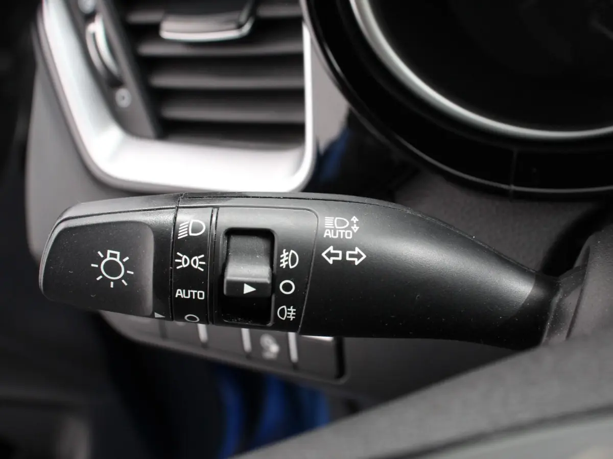 1.6 GDI PHEV DynamicLine Climate control Achteruitrijd camera Cruise control Parkeersensoren LED Lane assist Apple Carplay/ Android auto