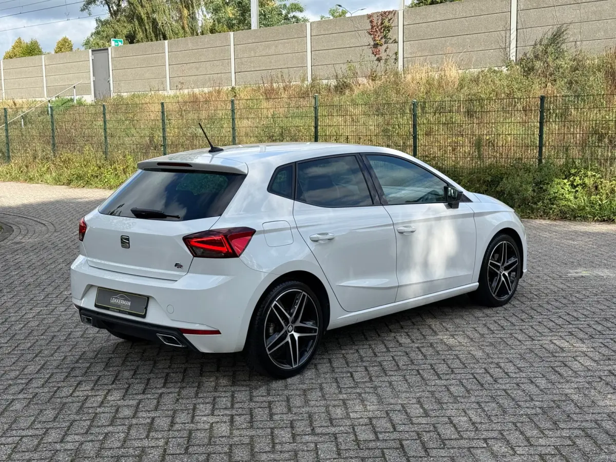 1.0 TSI FR 116PK I 6 BAK I CARPLAY I ALCANTARA I LED I ZEER DIK