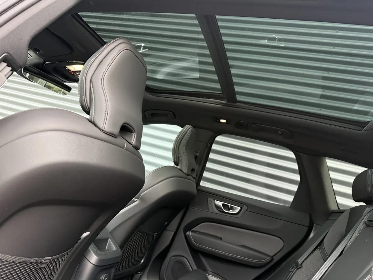2.0 T6 Plug-in hybrid AWD Plus Black Edition