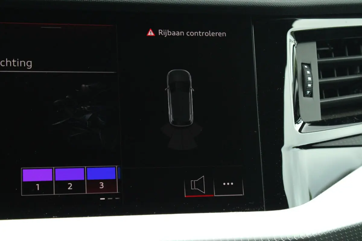 25 TFSI 95pk S-tronic S Edition | Stoelverwarming | Apple Carplay/Android Auto | LED Koplampen | 17" LMV
