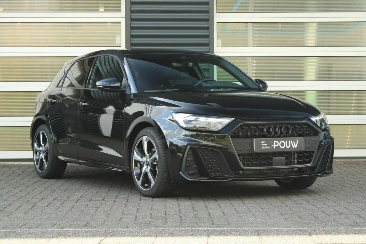 25 TFSI 95pk S-tronic S Edition | Stoelverwarming | Apple Carplay/Android Auto | LED Koplampen | 17" LMV