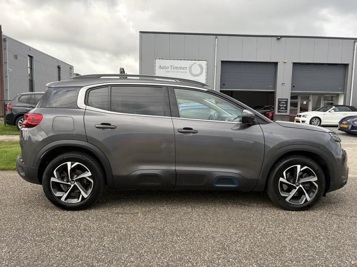 1.6 Plug-in Hybrid 225 Feel