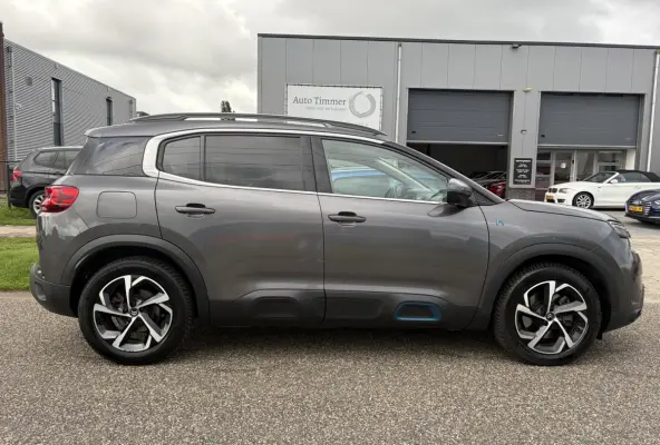 1.6 Plug-in Hybrid 225 Feel