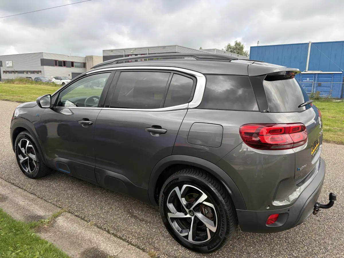 1.6 Plug-in Hybrid 225 Feel