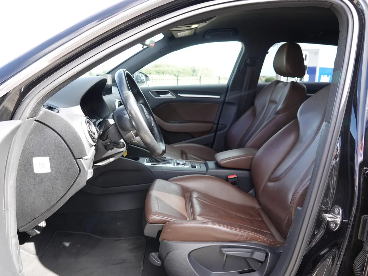 1.0 TFSI AUTOM. Sport Edition VOL LEER | NAVI | ECC | CRUISE | STOELVERW.
