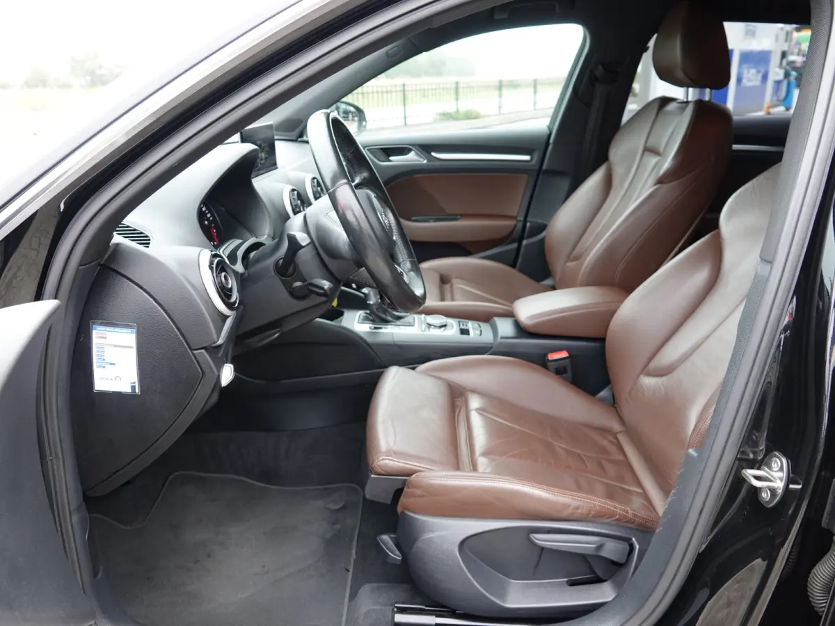 1.0 TFSI AUTOM. Sport Edition VOL LEER | NAVI | ECC | CRUISE | STOELVERW.
