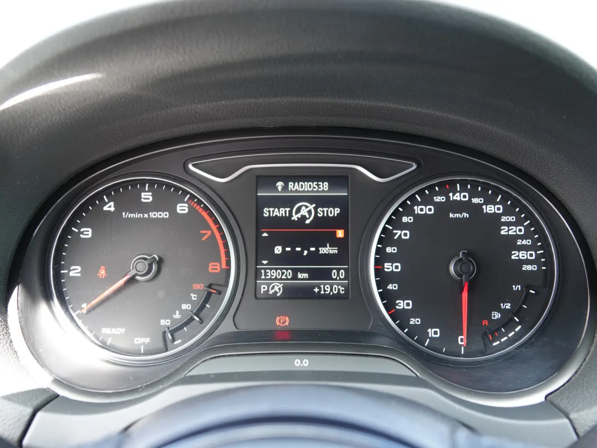 1.0 TFSI AUTOM. Sport Edition VOL LEER | NAVI | ECC | CRUISE | STOELVERW.