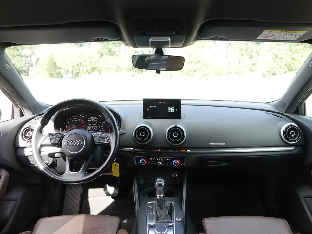 1.0 TFSI AUTOM. Sport Edition VOL LEER | NAVI | ECC | CRUISE | STOELVERW.