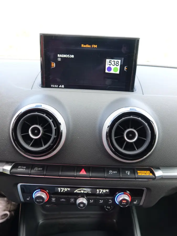 1.0 TFSI AUTOM. Sport Edition VOL LEER | NAVI | ECC | CRUISE | STOELVERW.
