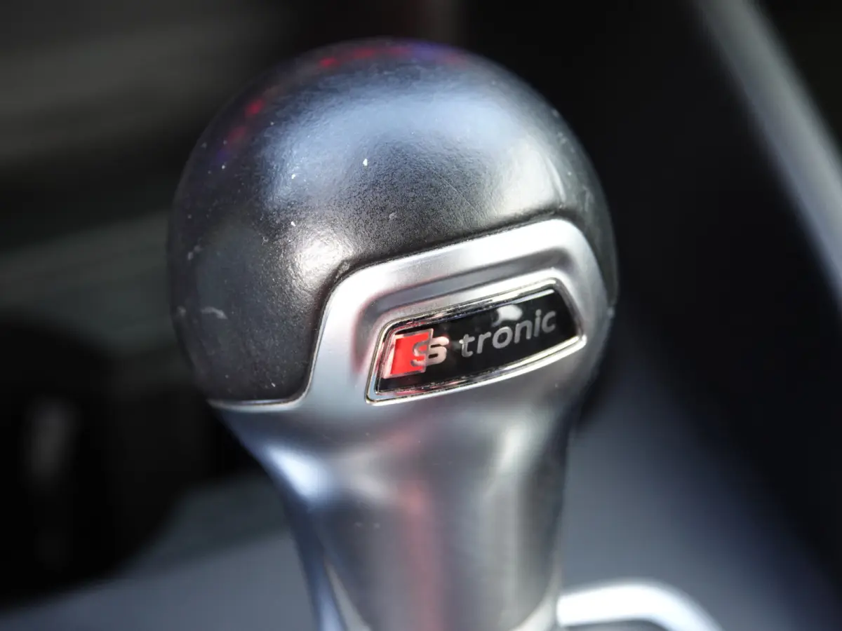 1.0 TFSI AUTOM. Sport Edition VOL LEER | NAVI | ECC | CRUISE | STOELVERW.