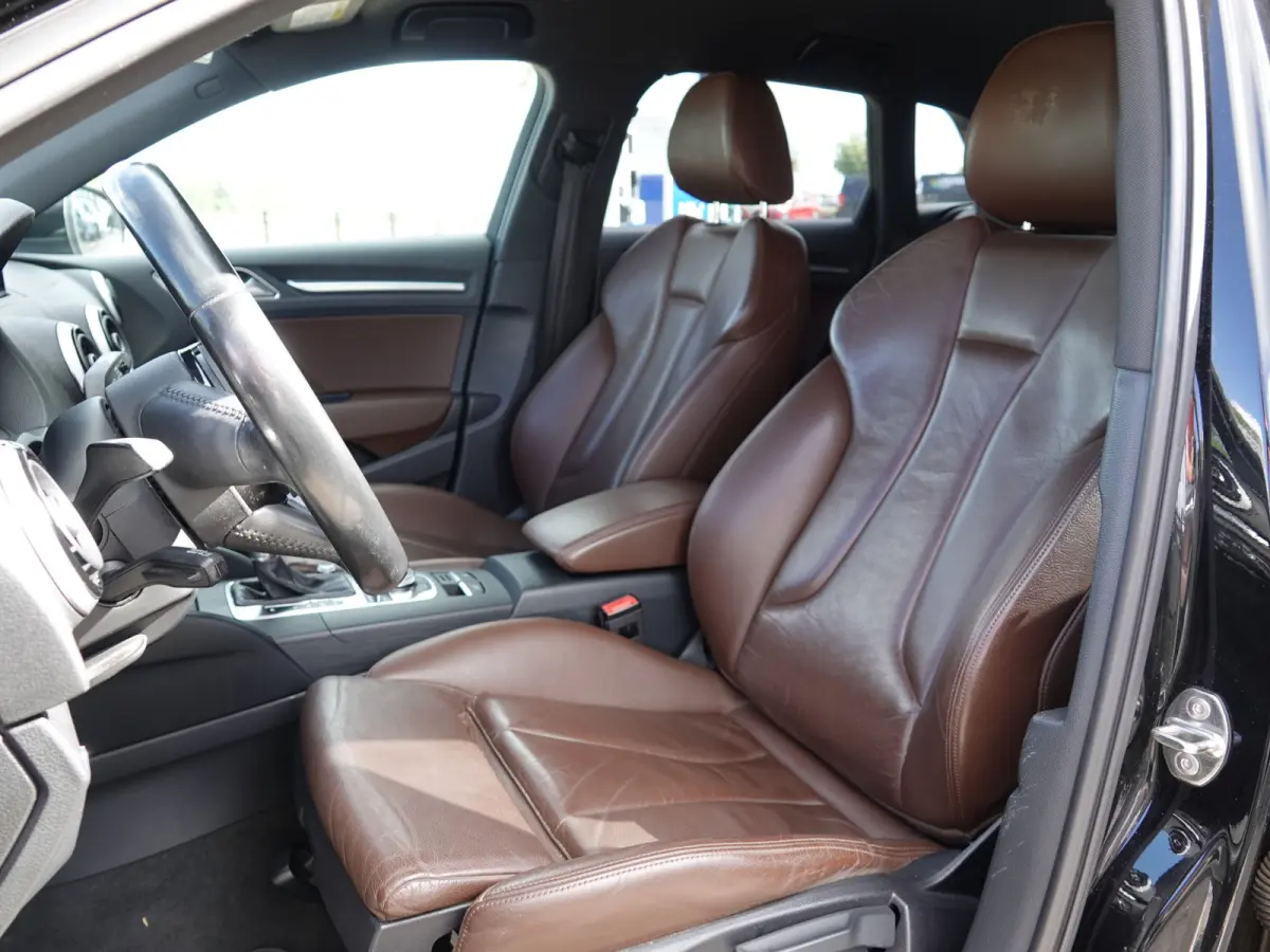 1.0 TFSI AUTOM. Sport Edition VOL LEER | NAVI | ECC | CRUISE | STOELVERW.