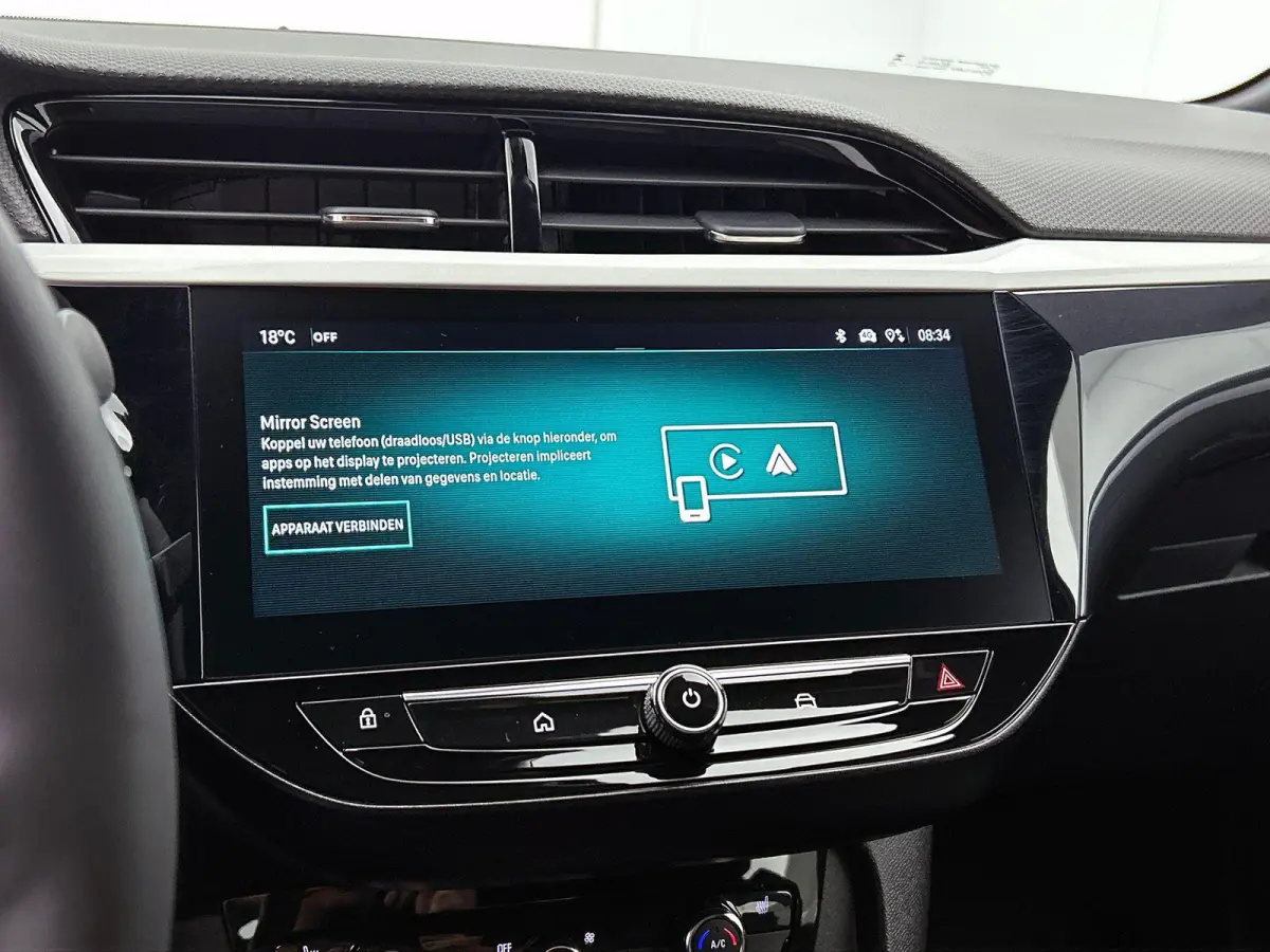 1.2 Turbo 136pk Hybrid Automaat GS Navigatie Apple Carplay/Android Auto Digitale Cockpit Camera Parkeer sensoren Airco Lichtmetalen Velgen Adaptive Cruise Control