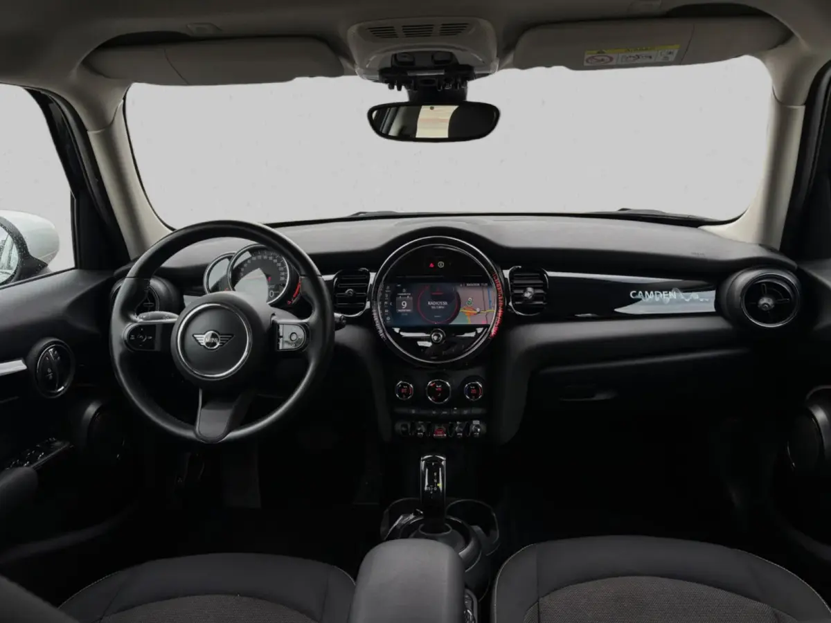 1.5 Cooper Camden Edition(NL-auto, 1e Eig, Dealer OndH, Carplay, PDC, Climate Con, Cruise Con, Navi, etc)