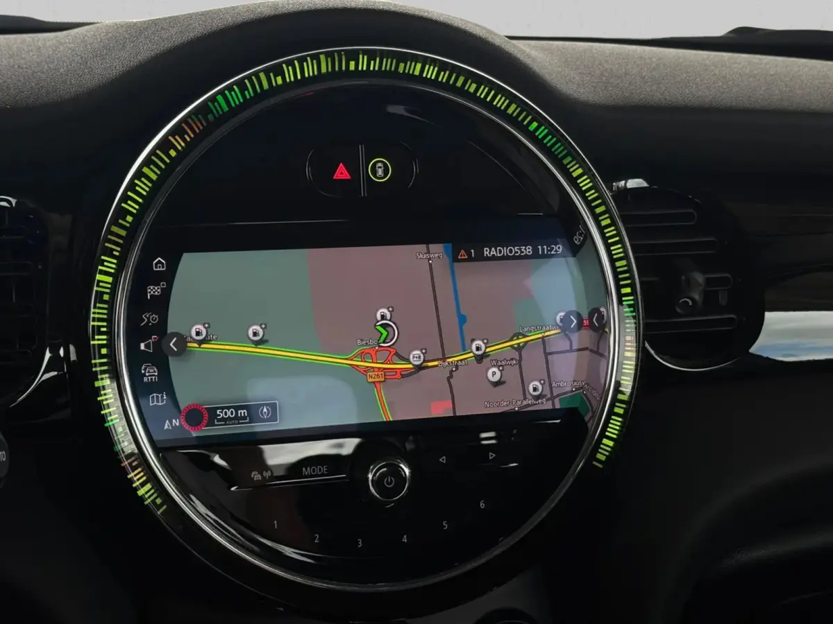 1.5 Cooper Camden Edition(NL-auto, 1e Eig, Dealer OndH, Carplay, PDC, Climate Con, Cruise Con, Navi, etc)