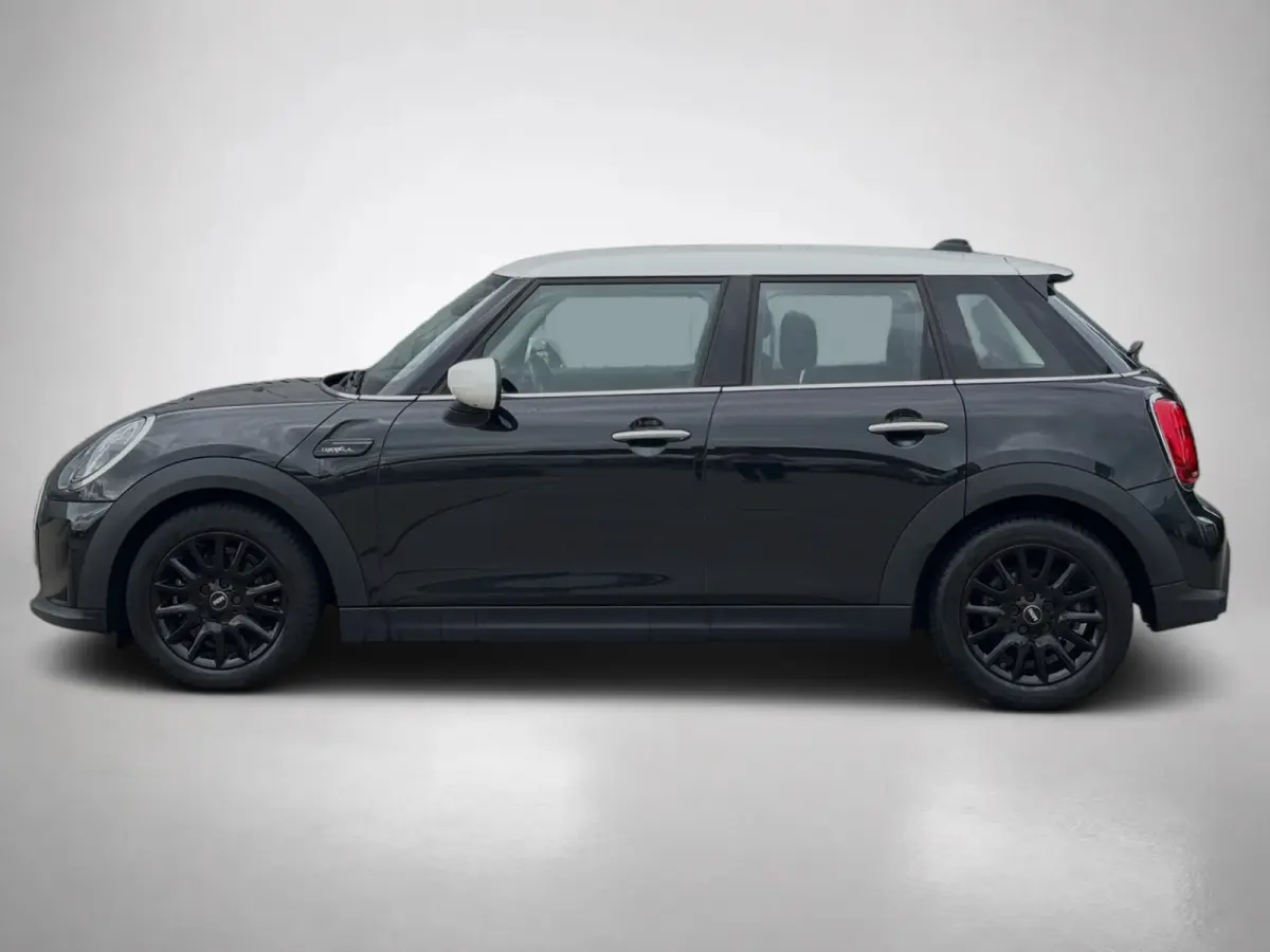 1.5 Cooper Camden Edition(NL-auto, 1e Eig, Dealer OndH, Carplay, PDC, Climate Con, Cruise Con, Navi, etc)