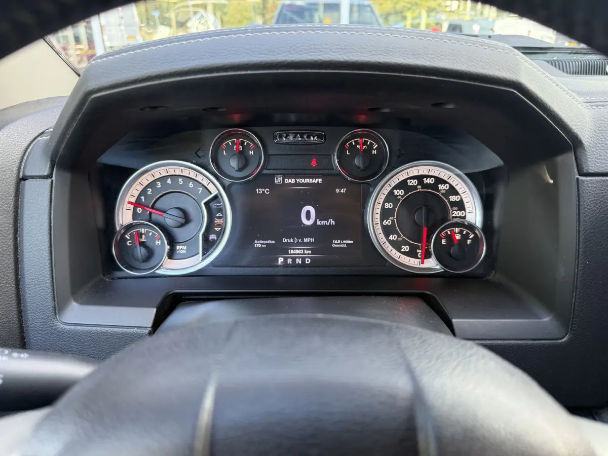 1500 5.7 V8 4x4 Quad Cab 6'4 Laramie | Lage Bijtelling | Dakraam | LPG 200L | Stoelverw/Stoelverk