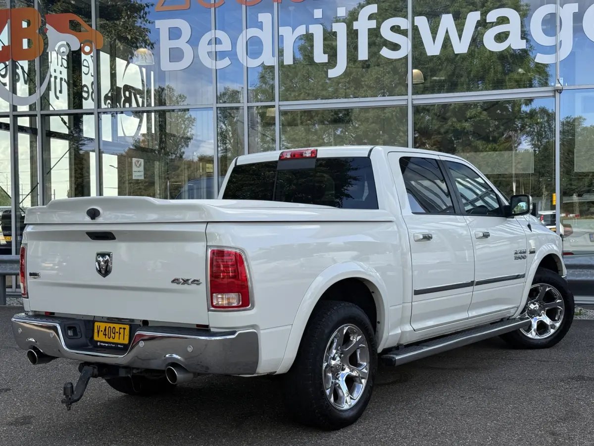 1500 5.7 V8 4x4 Quad Cab 6'4 Laramie | Lage Bijtelling | Dakraam | LPG 200L | Stoelverw/Stoelverk