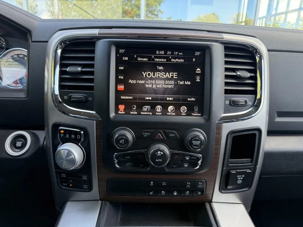 1500 5.7 V8 4x4 Quad Cab 6'4 Laramie | Lage Bijtelling | Dakraam | LPG 200L | Stoelverw/Stoelverk
