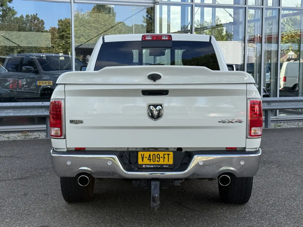 1500 5.7 V8 4x4 Quad Cab 6'4 Laramie | Lage Bijtelling | Dakraam | LPG 200L | Stoelverw/Stoelverk