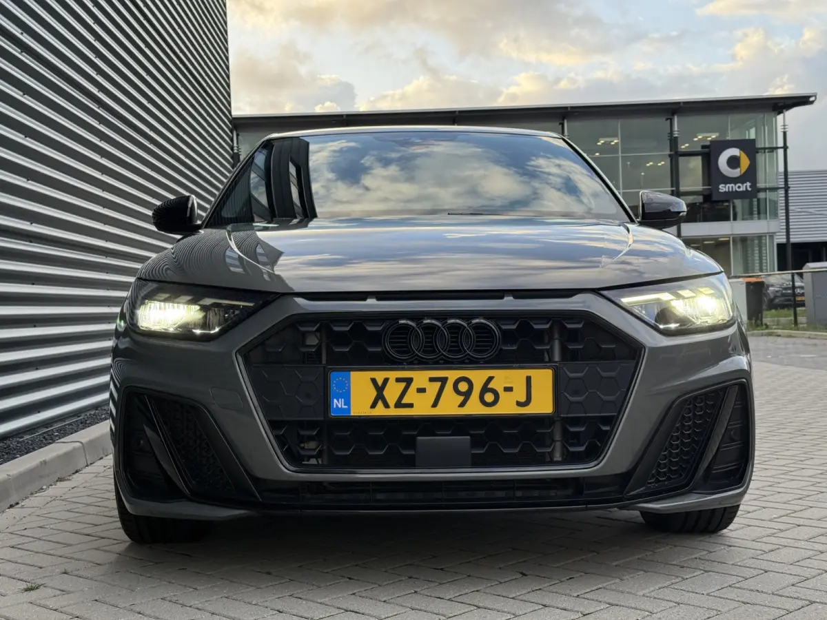 25 TFSI edition one Camera/Apple